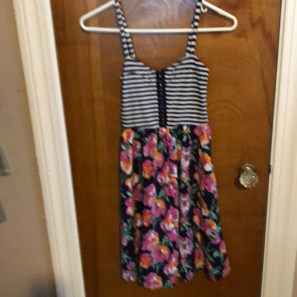 Xhilarstion dress